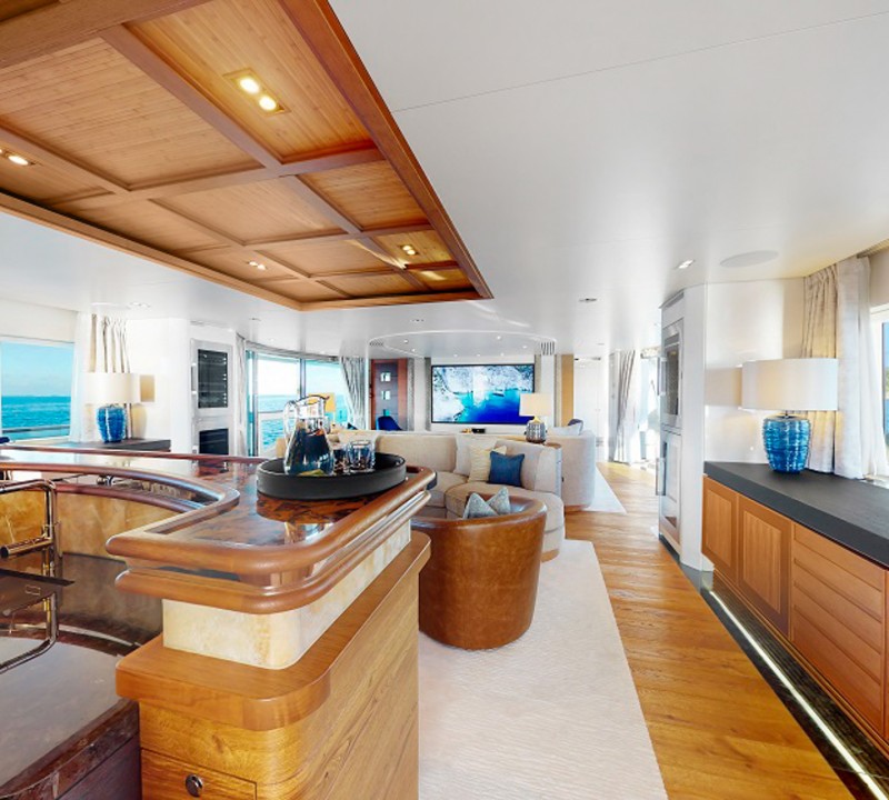 Hull Deck Bar