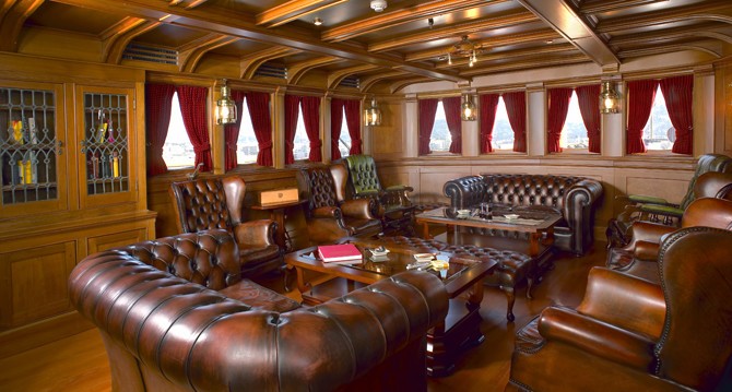 Premier Saloon Aboard Yacht SS DELPHINE