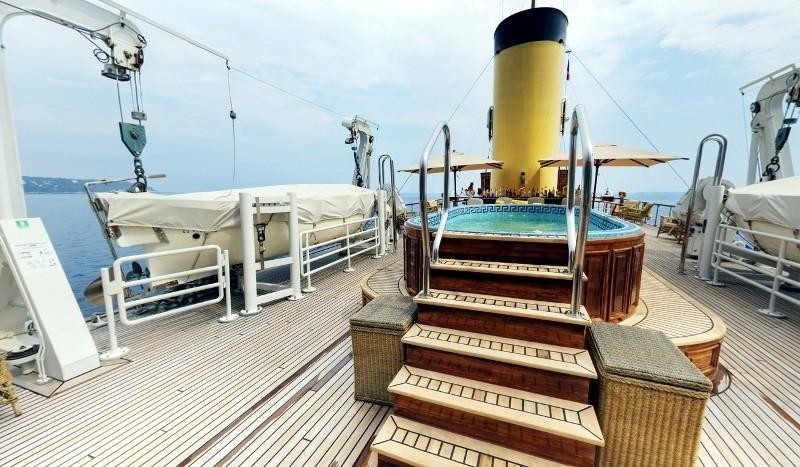 Jacuzzi Pool On Board Yacht SS DELPHINE