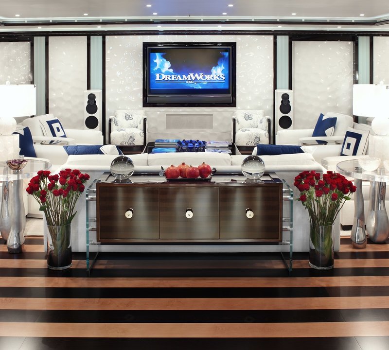 Premier Saloon On Yacht ALFA NERO