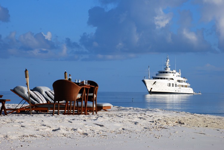 The 86m Yacht ECSTASEA