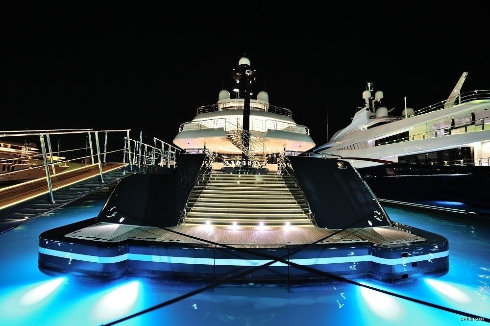 The 90m Yacht PHOENIX 2