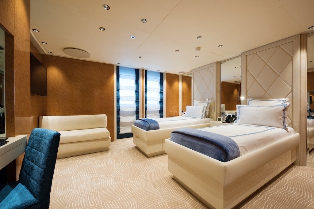 The 92m Yacht QUEEN MIRI