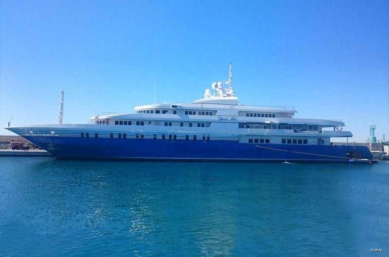 The 92m Yacht QUEEN MIRI