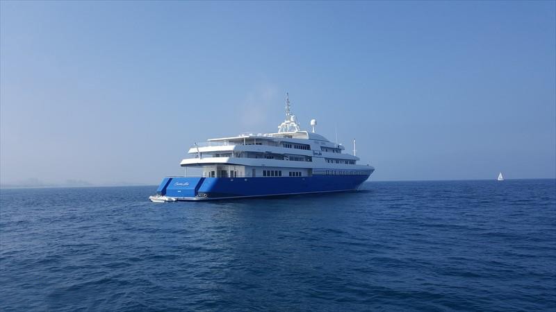 The 92m Yacht QUEEN MIRI