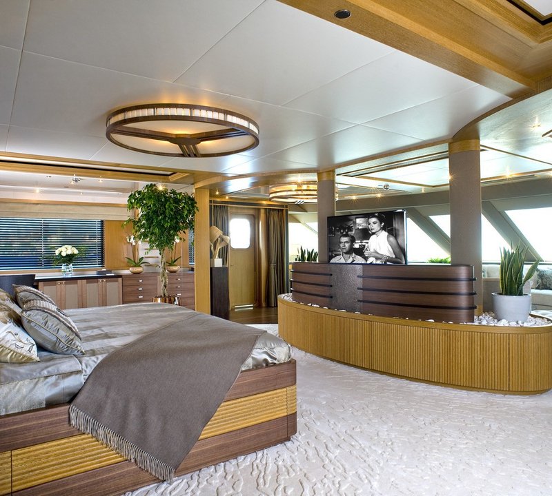 Main Master Stateroom Aboard Yacht INDIAN EMPRESS
