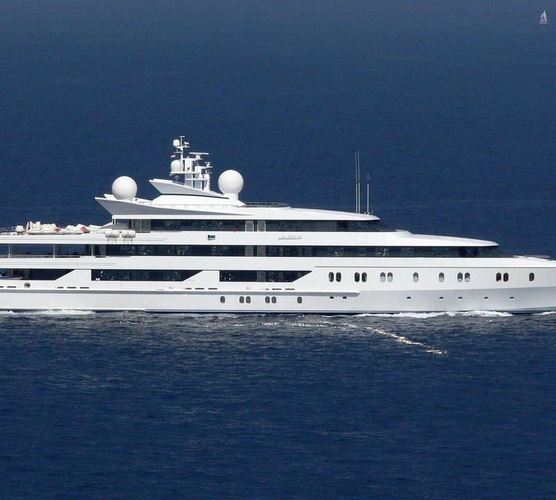 Cruising Aboard Yacht INDIAN EMPRESS