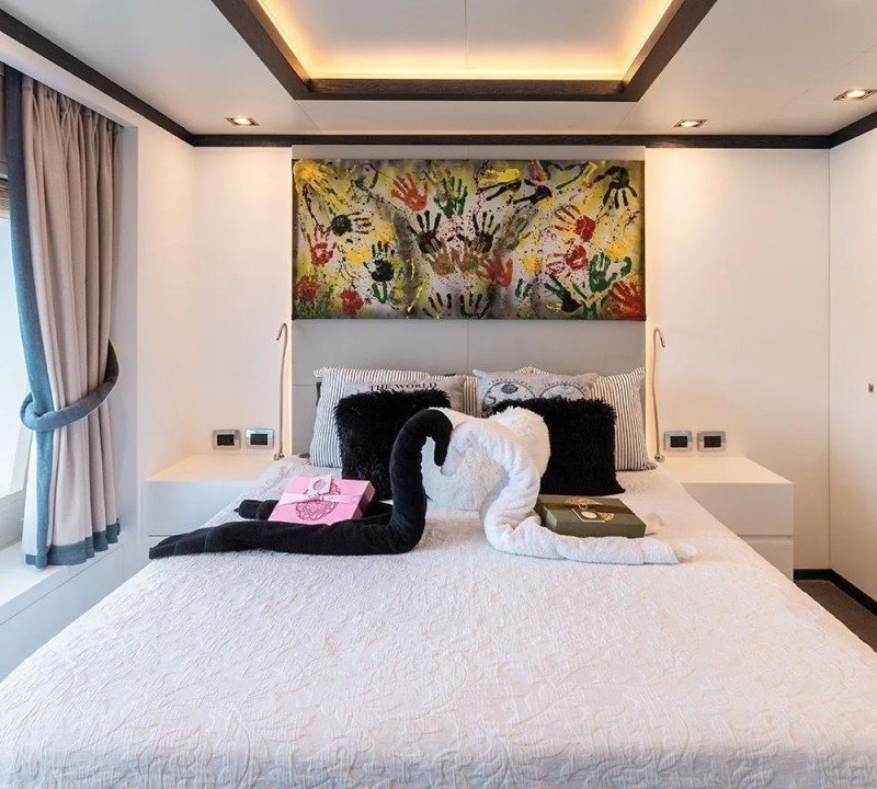 AFRICA I Interior - VIP Cabin