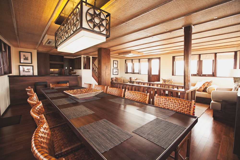 ALILA PURNAMA - Formal Dining