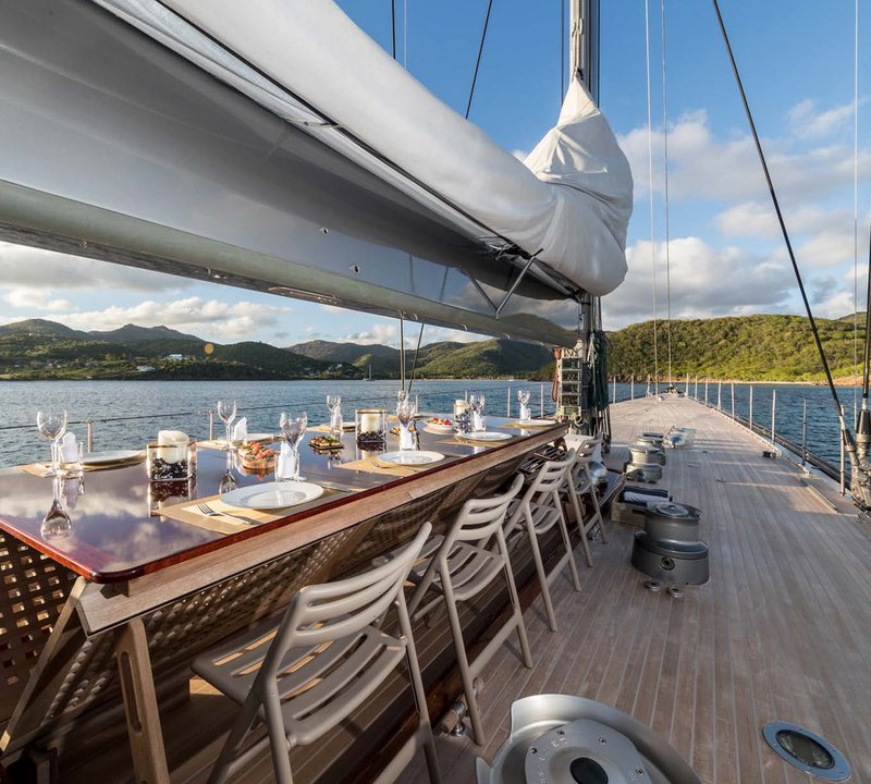 Alfresco Dining