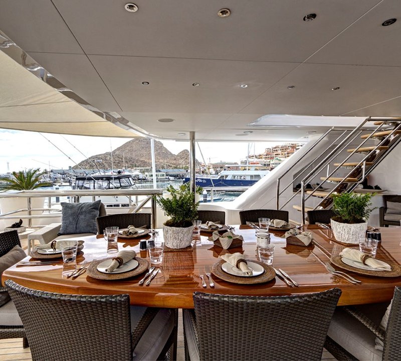 Alfresco Dining Area 00003