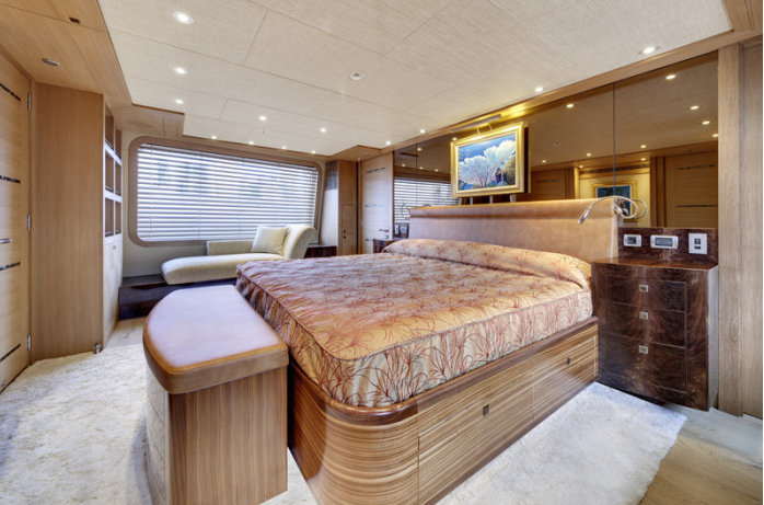 Alloy superyacht Loretta Anne Interior