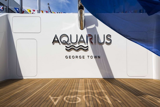 Aquarius deck detail