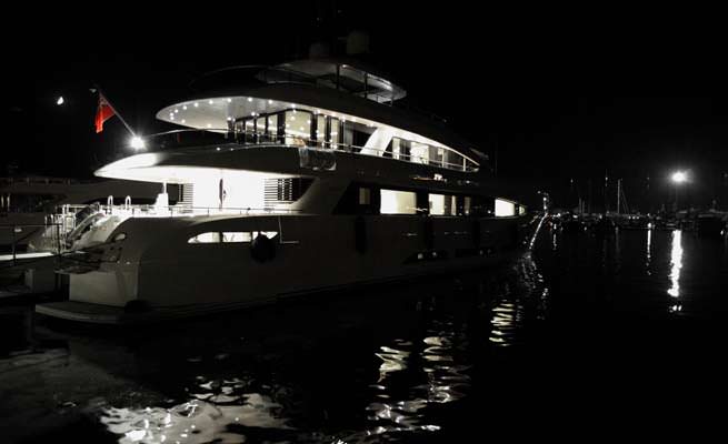 At Night  00002