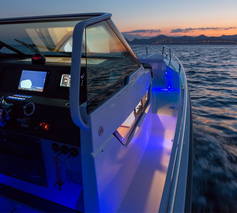 Axopar Tender