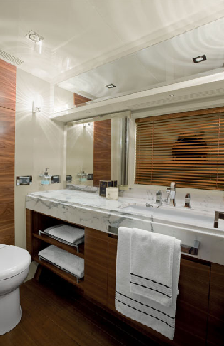 Azimut 88 Motor Yacht Guest Head