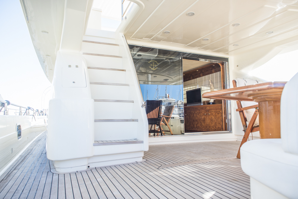 Main aft deck