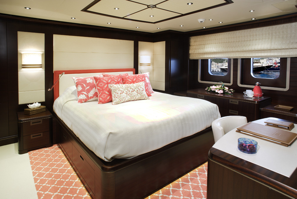 BATON ROUGE Guest Cabin