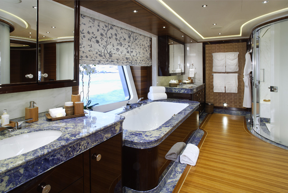 BATON ROUGE Master Bathroom