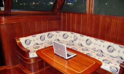 BILIZ -  Seating