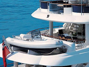 BLUE BELLE - aft view