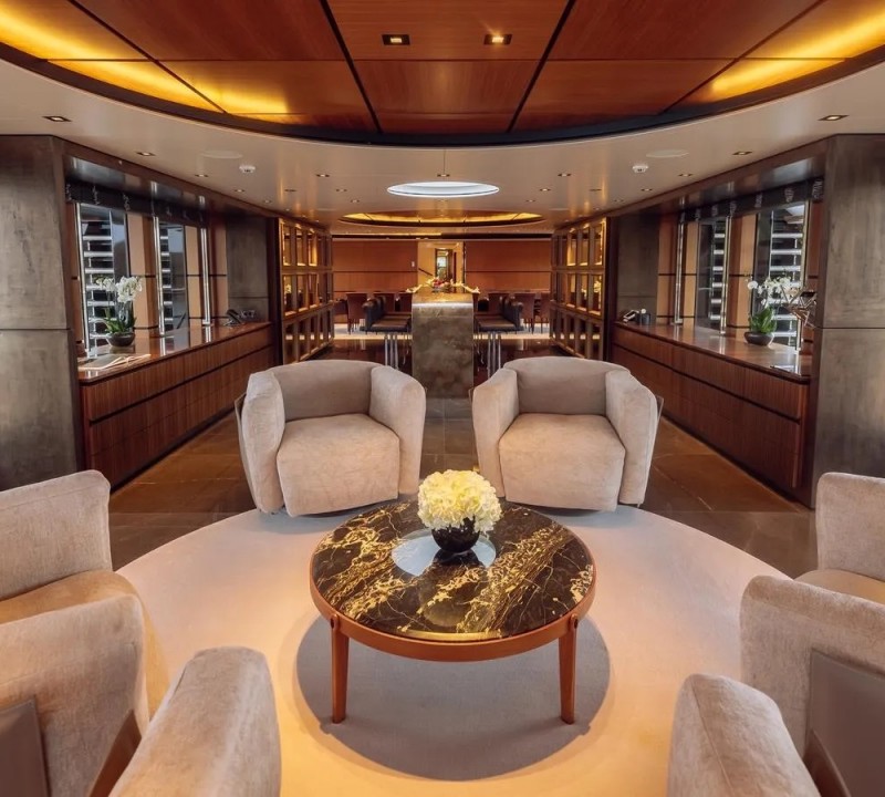 Bridge Deck Lounge