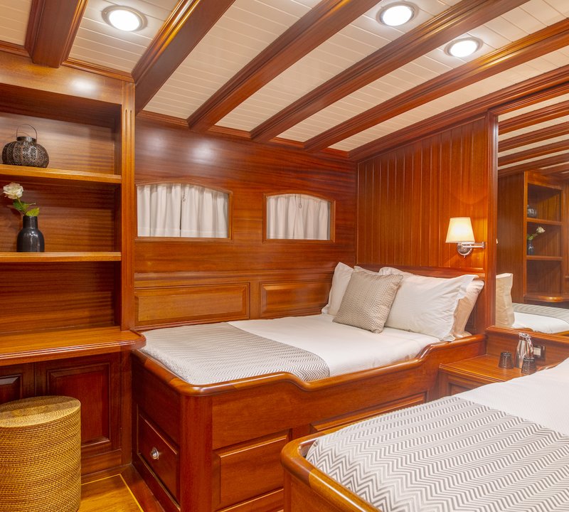 Twin Cabin
