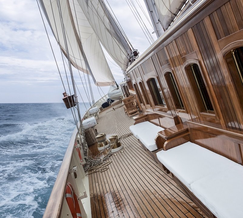 Side Deck