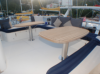 Captiva - Flybridge Tables