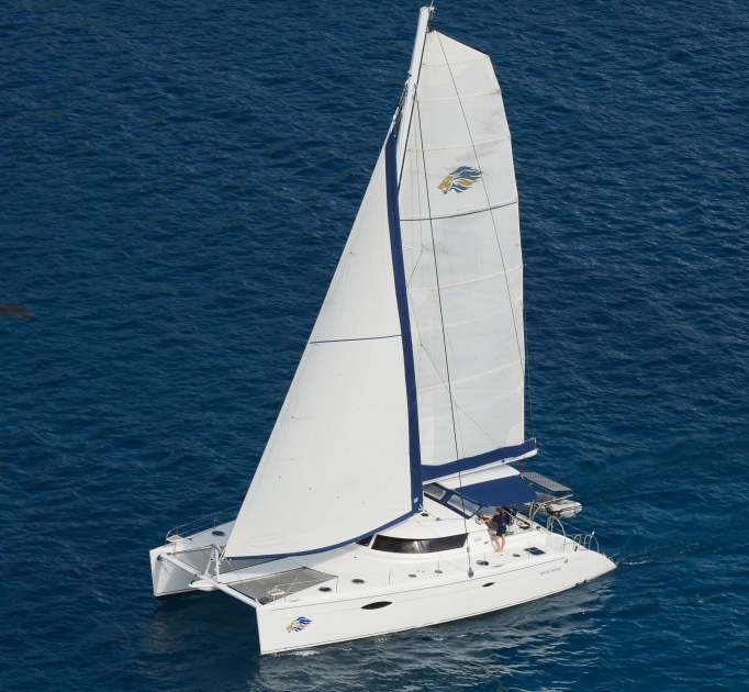 Catamaran NKALINDAU -  Main.