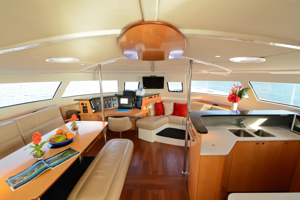 Catamaran NKALINDAU -  Salon View forward