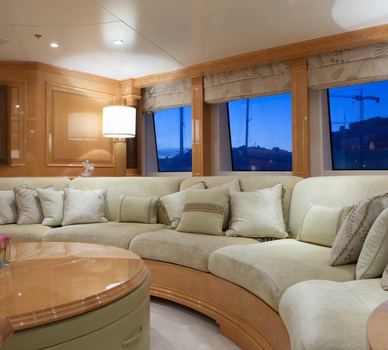 Charter Yacht ST DAVID -  Seating