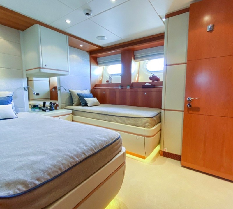 Comfortable Twin Cabin