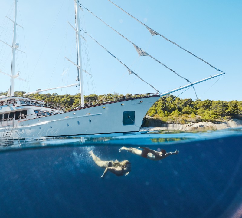 Corsario yacht