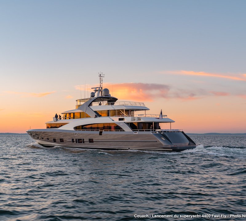 Couach Motor yacht 4400 FAST FLY