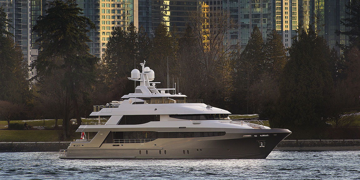Crescent 145' motor yacht Mucho Mas