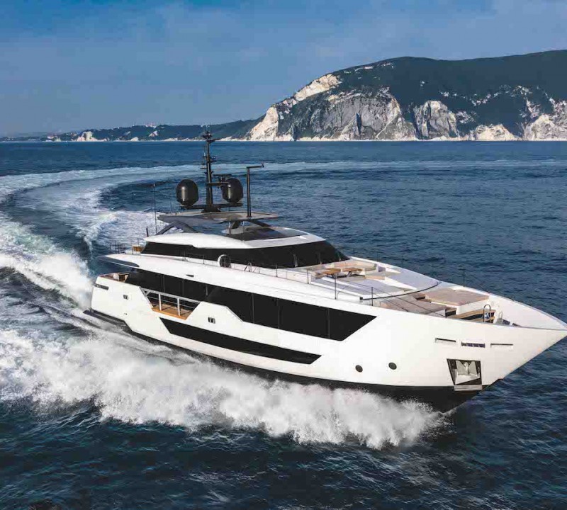 Custom Line 106 Superyacht