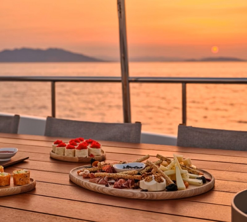 Dining With Sea Views