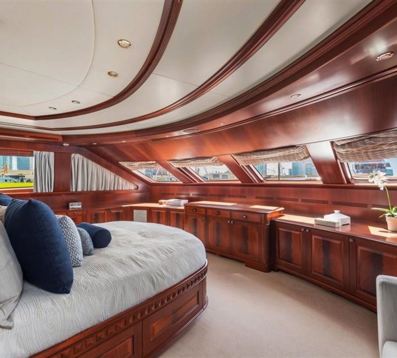 Double Cabin