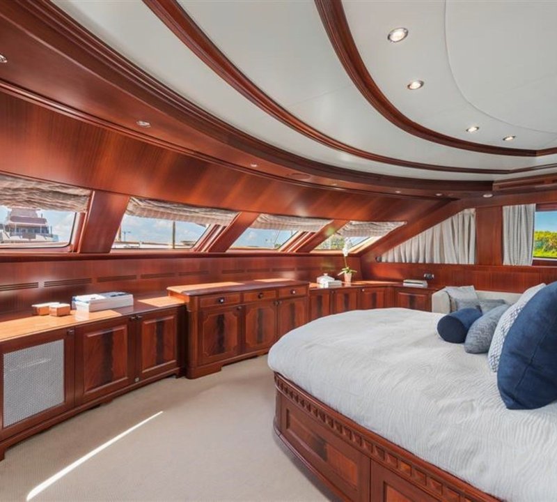 Double Cabin