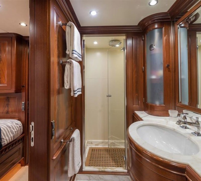 Double Cabin