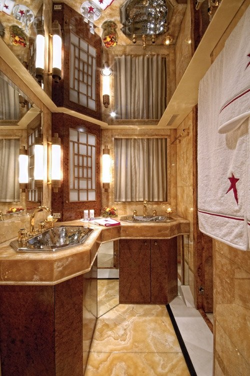 Double Cabin - Bathroom