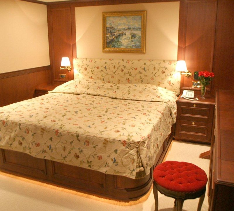 Double Cabin