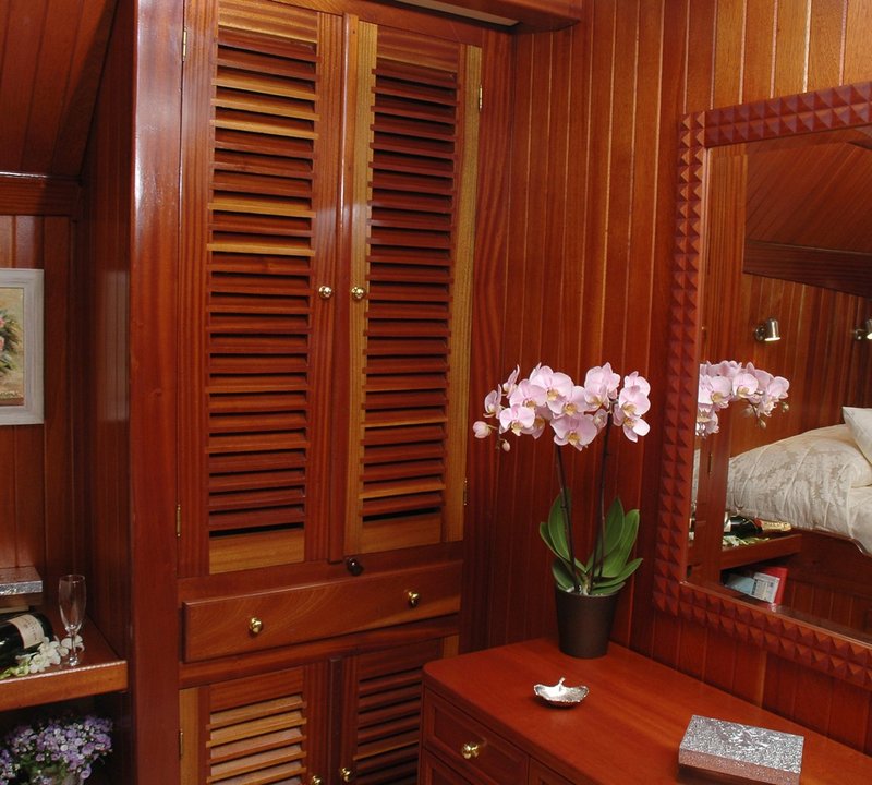 Double Cabin