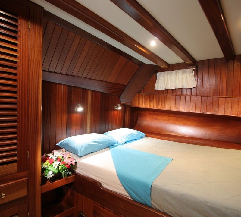 Double Cabin