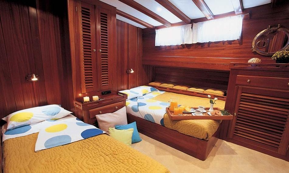 Double Cabin