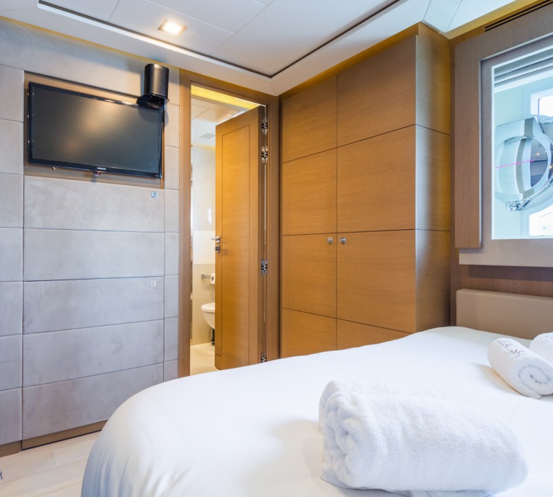 Double Cabin