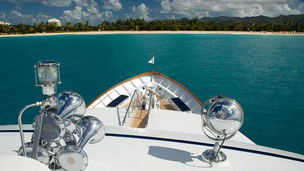 EXPLORA - Caribbean Bow