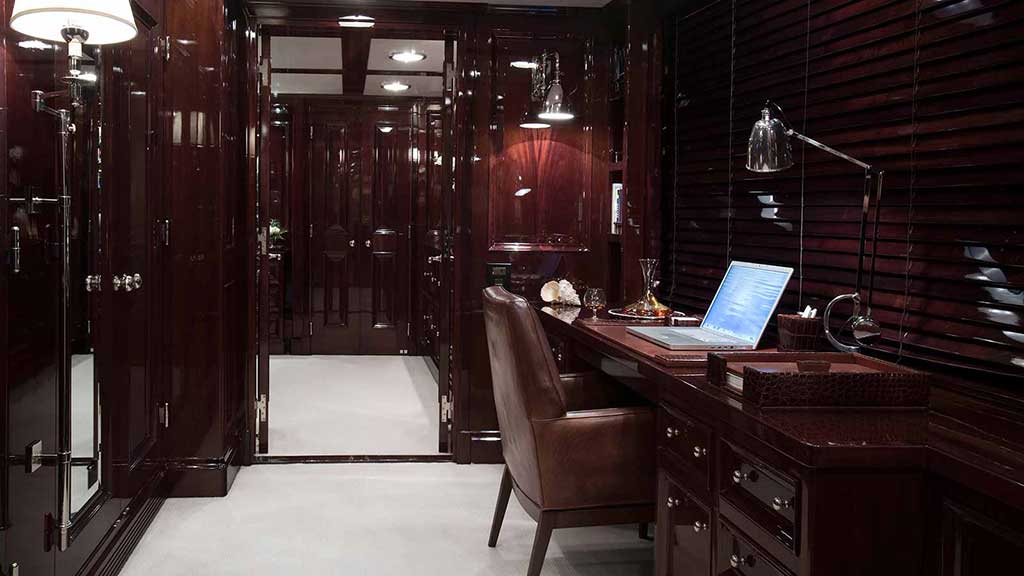 EXPLORA - Office