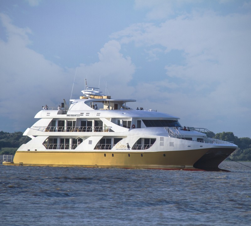 Elite Mega Catamaran